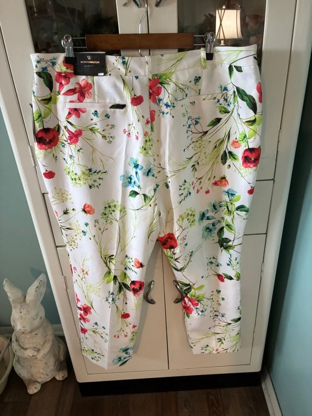 Worthington sz 18 Slim Fit White Floral Ankle Cropped Pants NWT - Picture 7 of 9